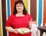 April Burton and her third-place pie.