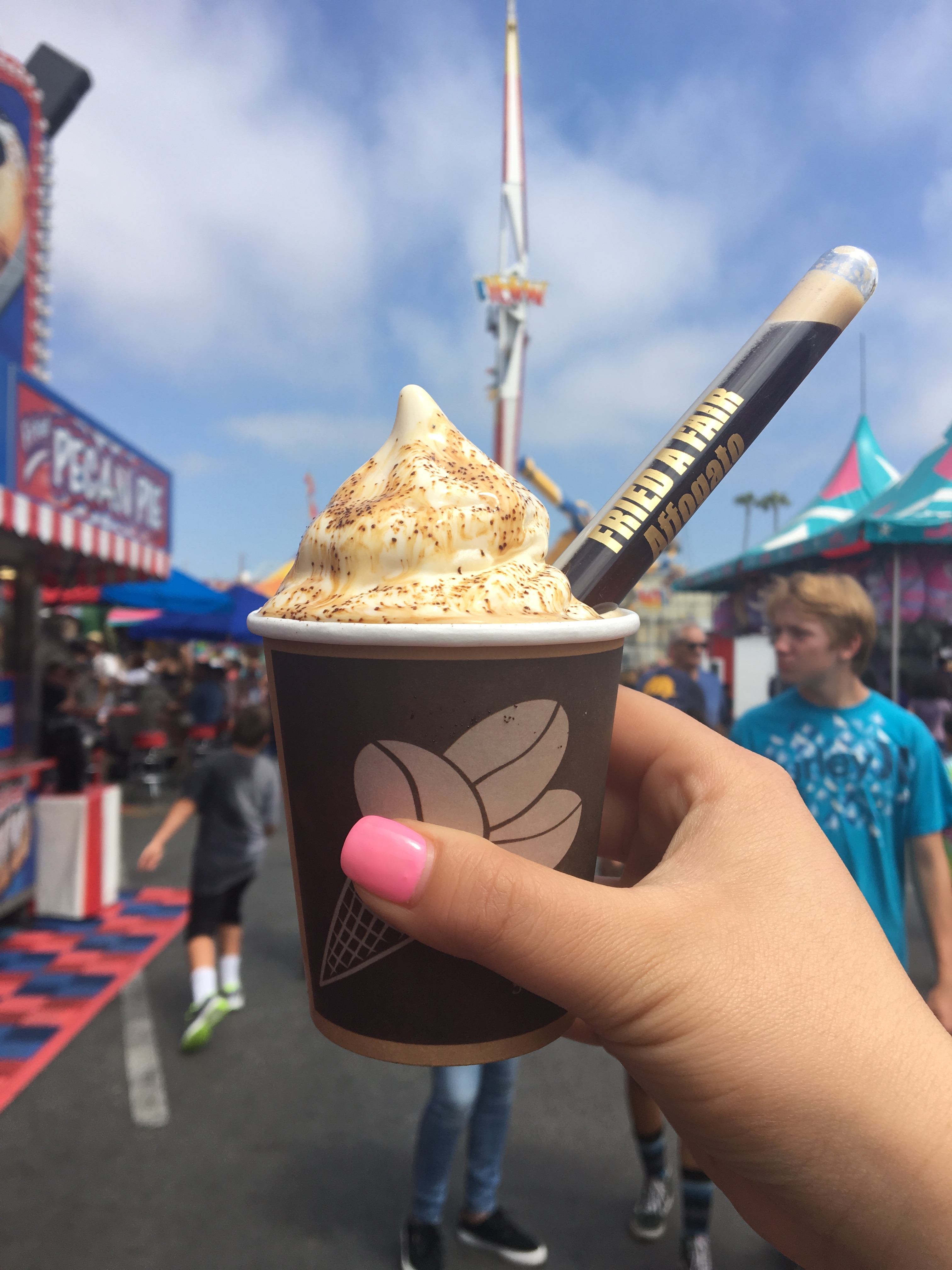 [CONTEST CLOSED] Fair Food Preview + GIVEAWAY – Hot Blog On A Stick